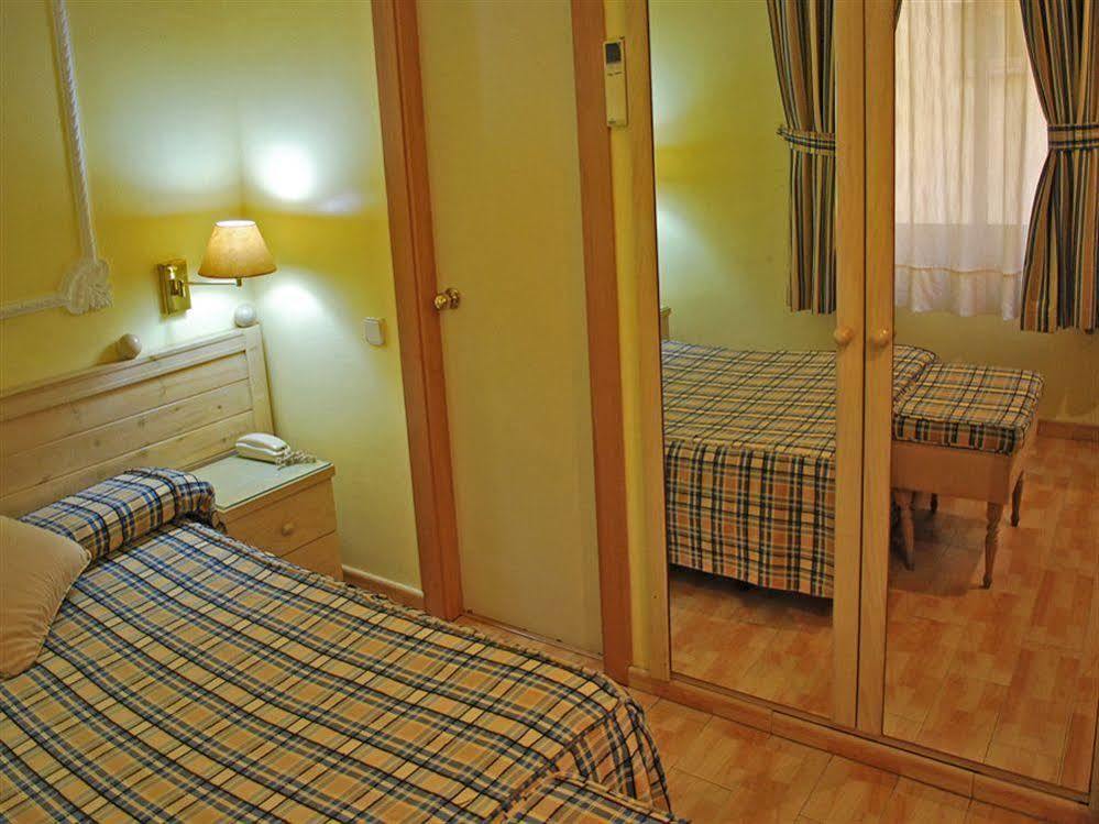Hotel Celimar Сиджес Экстерьер фото